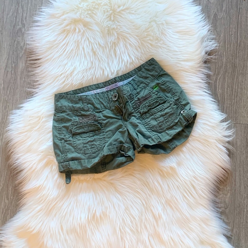 Billabong Green Khaki Shorts